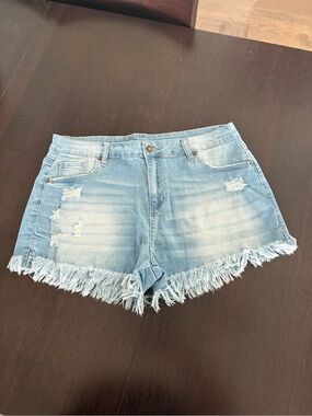 Light Wash Denim Frayed Hem Women's Shorts Never Worn
